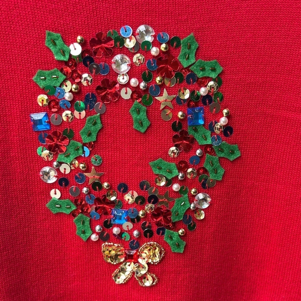 Vintage Red CB Studio Sequin Beaded Christmas Wreath Top - Picture 3 of 4